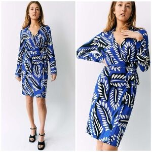 DVF Diane Von Furstenberg Silk New Jeanne Two Printed Wrap Dress Blue White $150